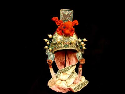 Ancienne coiffe de théâtre chinois Pompon Rouge Ancienne coiffe de théâtre chinois Pompon Rouge