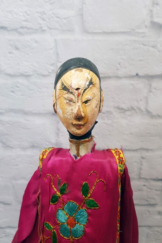 Ancienne marionnette de Théâtre chinoise - Province Fujian - Homme / Costume de soie Rose et fleur 3