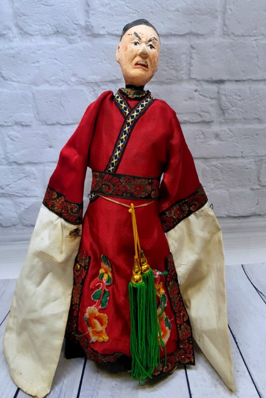 Ancienne marionnette de Théâtre chinoise - Province Fujian - Homme / Costume de soie rouge