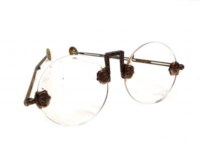 Ancienne paire de lunette Chinoise - année 70 - Verre transparent Ancienne paire de lunette Chinoise - année 70 - Verre transparent