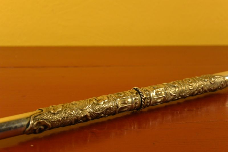 Ancienne Pipe Chinoise longue pipe en métal 2