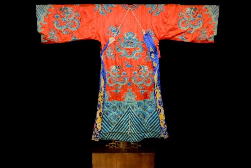 Ancient Chinese Theater Costume - Red Dragon 4