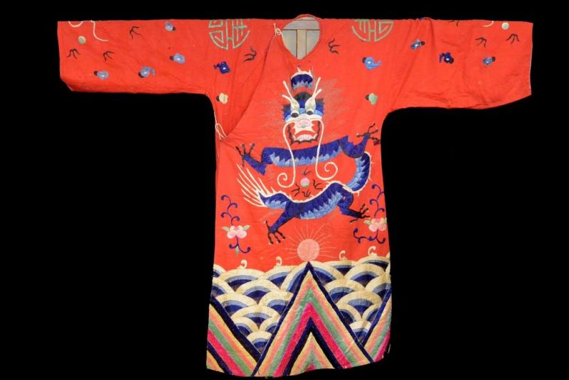 Ancient Chinese Theater Costume - Red with a blue dragon 2