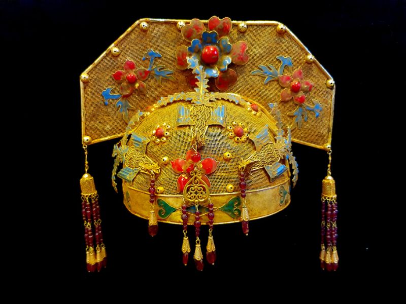 Ancient golden Chinese Theatre Hat - Emperor and Empress 1
