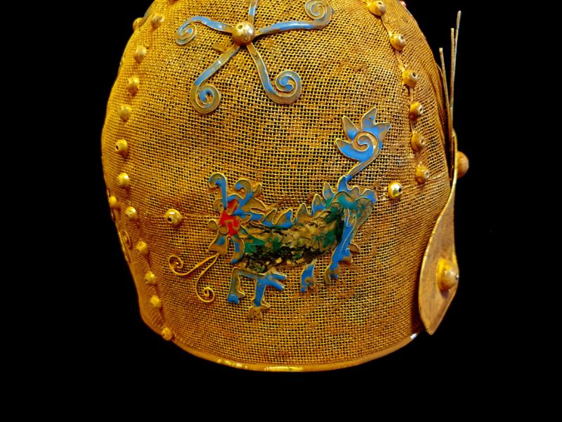 Ancient golden Chinese Theatre Hat - Emperor and Empress - Helmet of war - Emperor 4