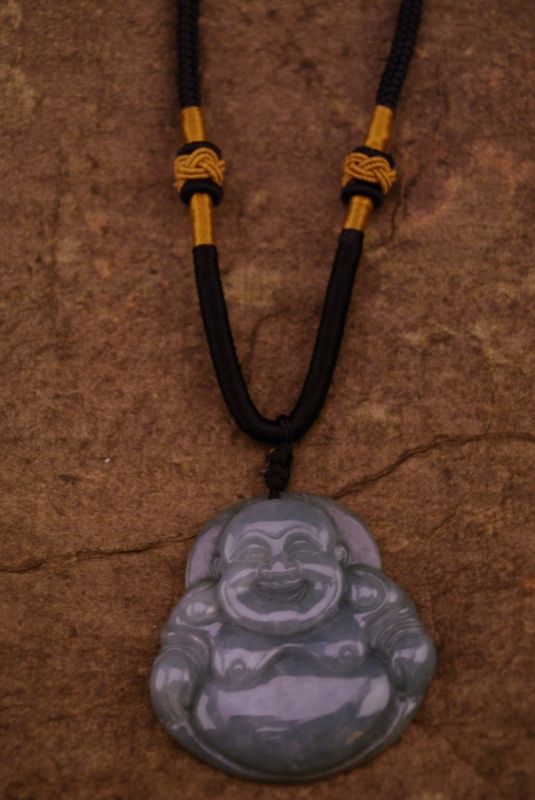Anhänger aus Jade Gross Lachender Buddha 3