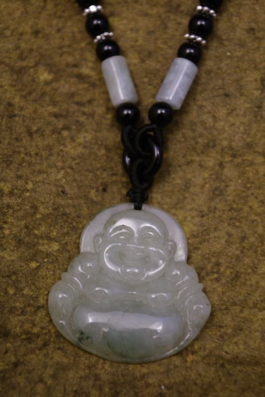 Anhänger aus Jade Gross Lachender Buddha 3