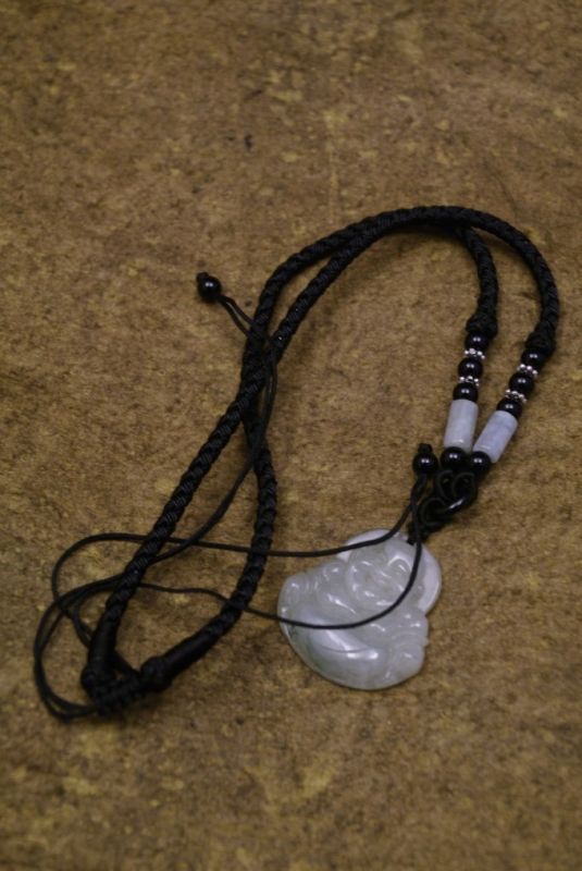 Anhänger aus Jade Gross Lachender Buddha 5