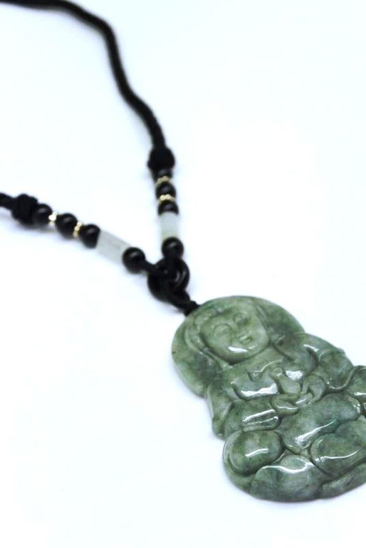 Anhänger aus Jade Großen Buddha Kaiser grün 3