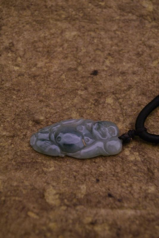 Anhänger aus Jade Lachender Buddha 2 3
