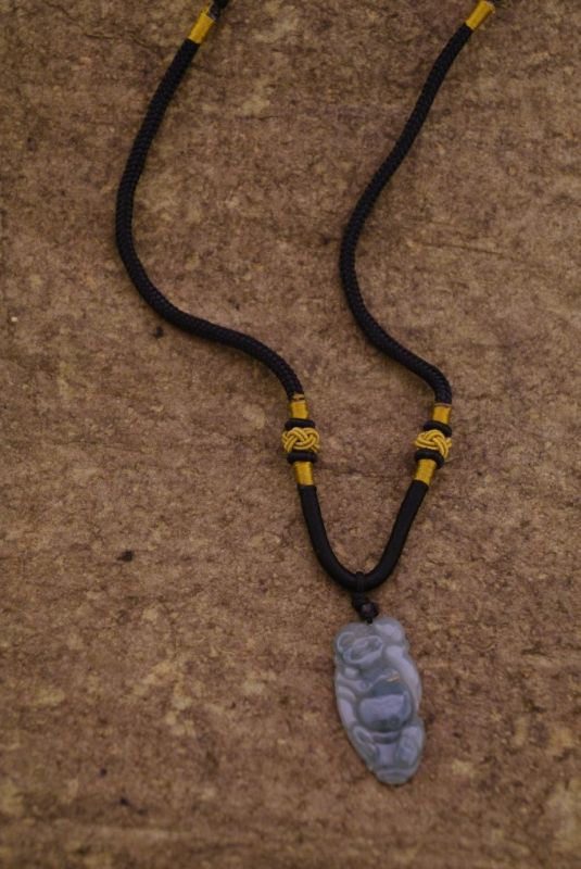 Anhänger aus Jade Lachender Buddha 2 5