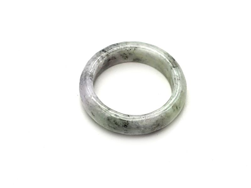 Haga clic en la imagen para ampliar Anillo de Jade Verde manchado - 19 1