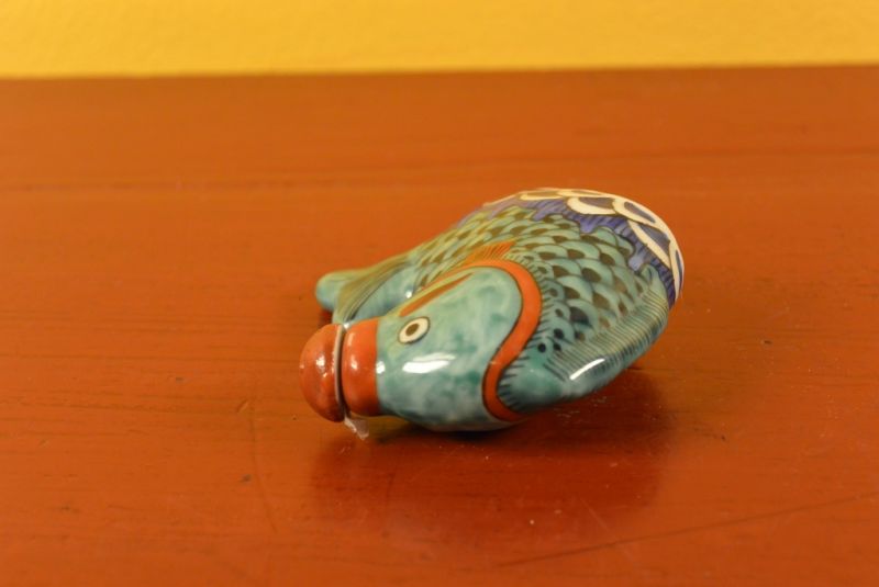 Animal Snuff Bottle in Porcelain Fish 5