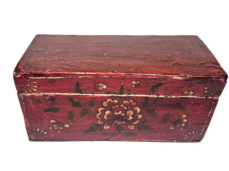 – Antiguo cofre chino de madera rojo con diseño floral 1