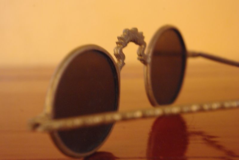 Antiguo par de gafas chinas 5