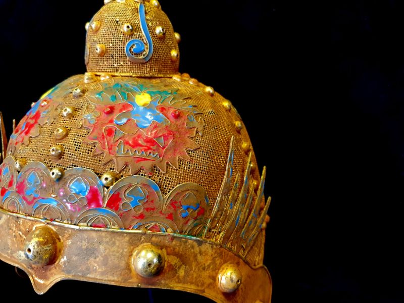 Antiguo Sombrero de teatro dorado - Emperador y Emperatriz - Casco de guerra - emperador 2