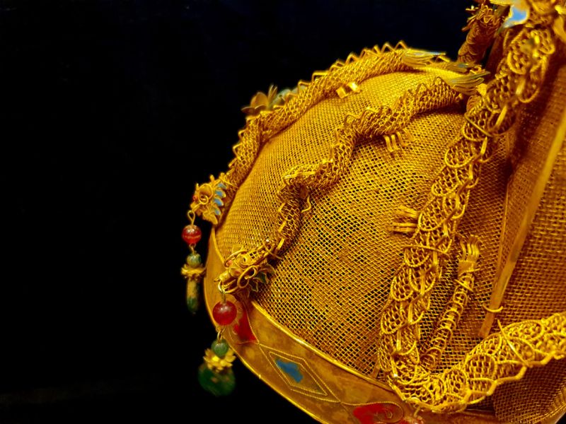 Antiguo Sombrero de teatro dorado - Emperador y Emperatriz - Dinastía Qing 4