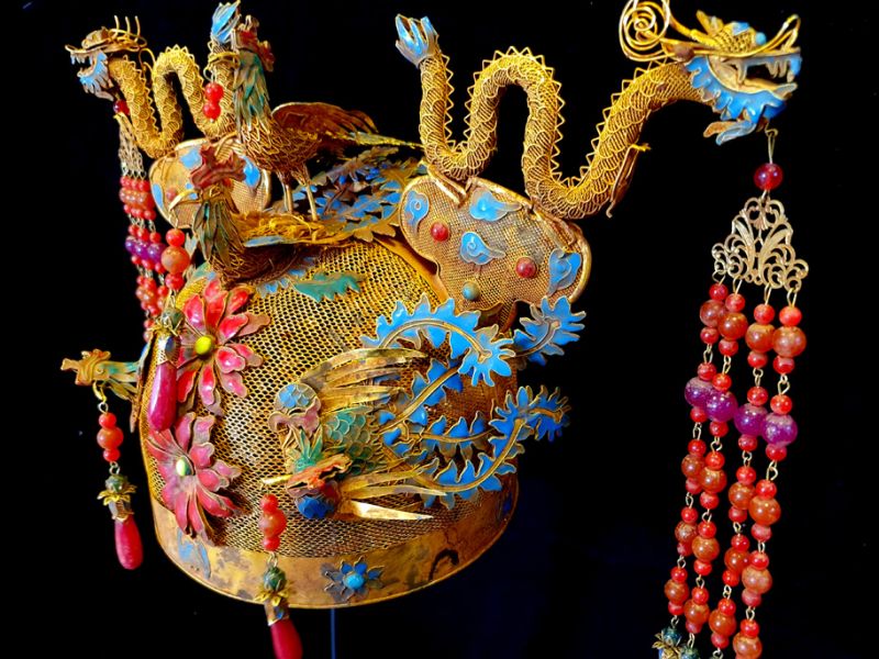 Antiguo Sombrero de teatro dorado - Emperador y Emperatriz - Doble Dragón - Corona Emperador 2