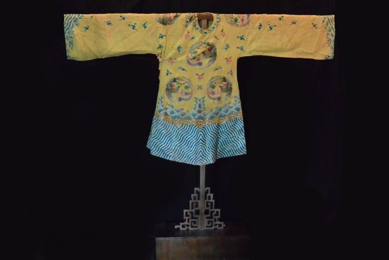 Antiguo teatro traje chino Amarillo 1