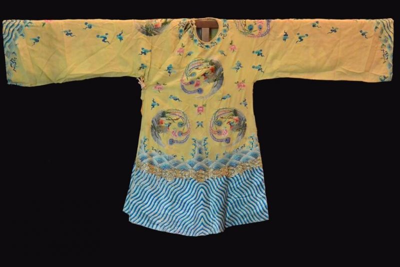 Antiguo teatro traje chino Amarillo 2