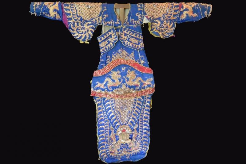 Antiguo teatro traje chino azul y oro 2