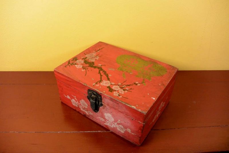 Antike Chinesische Truhe Blumen und Kirsche 2