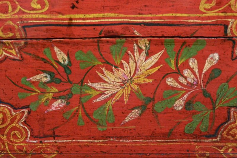 Antike Chinesische Truhe Weiße Blumen 2