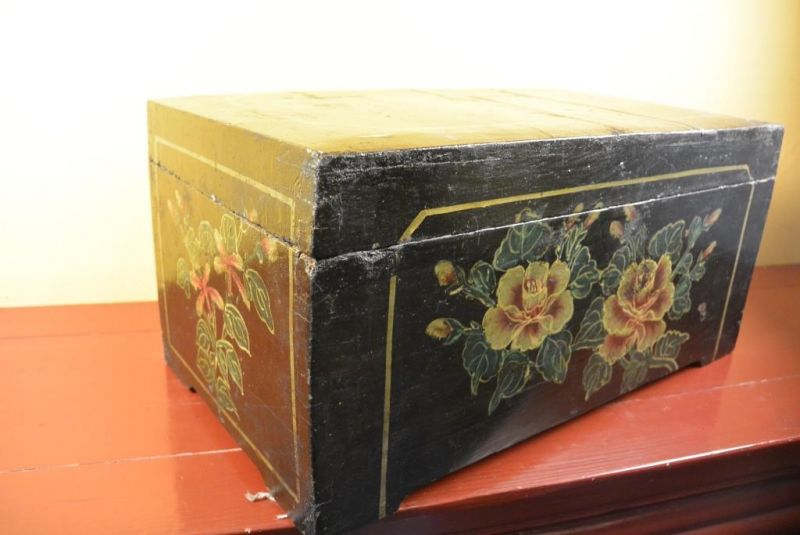 Antike klein chinesische Truhe - Mao-Ära - Blumen 5