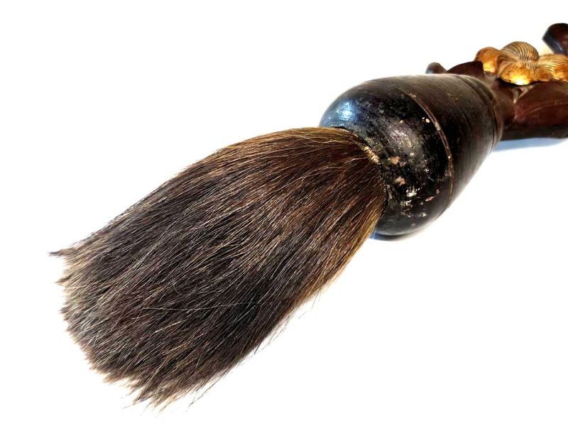 Antique Calligraphy Brush Carved with a Ginkgo Leaf and a Flower 2