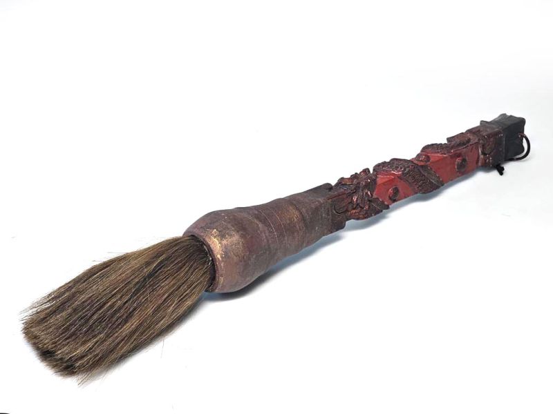Antique Carved Brush of Cloud and Dragon Motifs – Qing Dynasty Artistic Splendor 1
