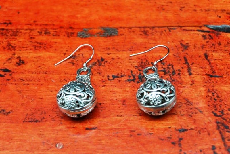 Haga clic en la imagen para ampliar Aretes étnicos Minoría Yao 1