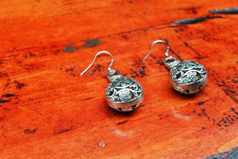 Haga clic en la imagen para ampliar Aretes étnicos Minoría Yao 3