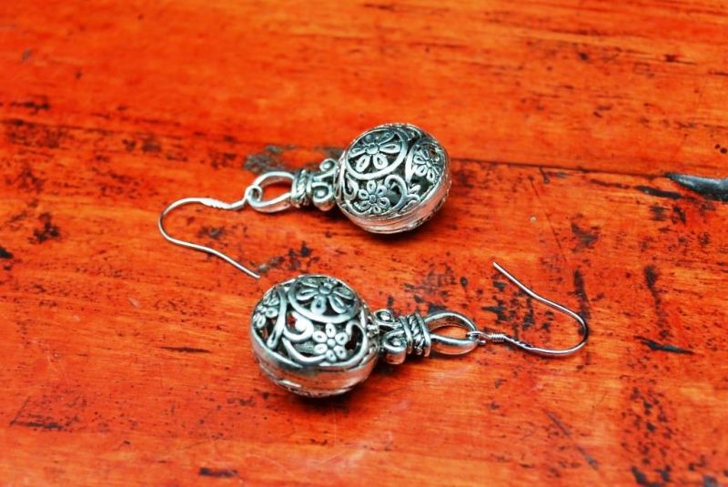 Haga clic en la imagen para ampliar Aretes étnicos Minoría Yao 5