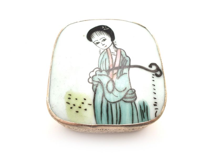 Asian Box Metal and Porcelain Court lady 2