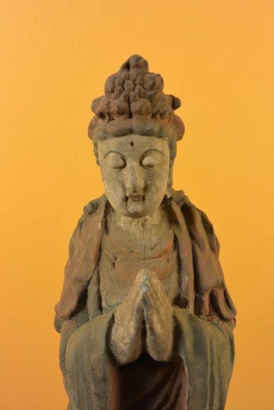 Asian wooden statue - Goddess Guanyin standing 2