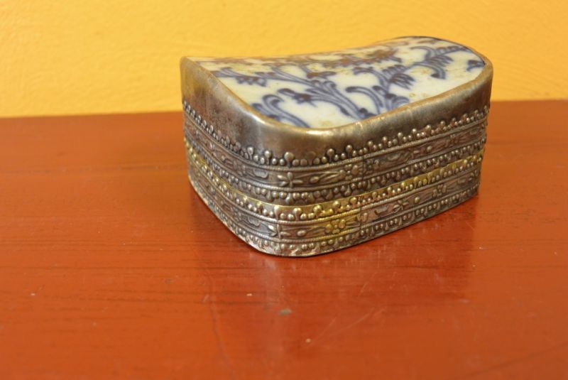 Asiatische Box Metall und Porzellan 3