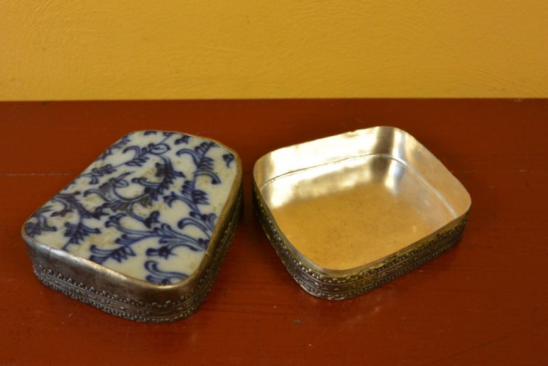 Asiatische Box Metall und Porzellan 5