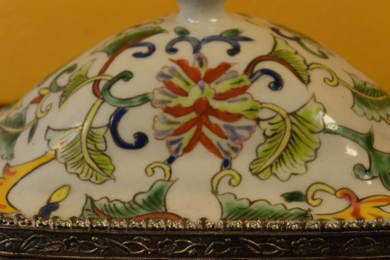 Asiatische Box Metall und Porzellan Große Box 2