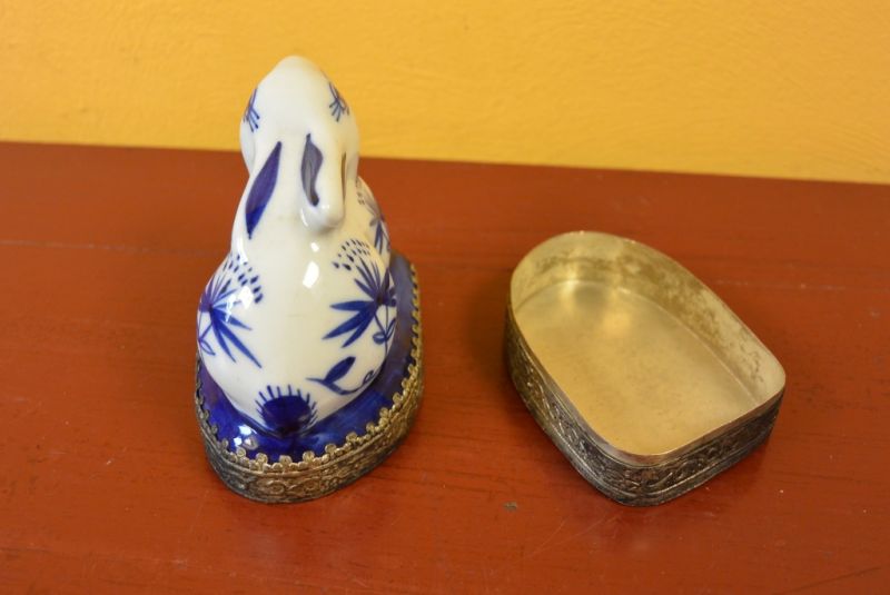 Asiatische Box Metall und Porzellan Kaninchen 2 4