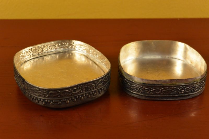 Asiatische Box Metall und Porzellan Kleine Blume 5