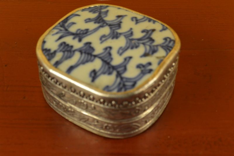 Asiatische Box Metall und Porzellan Laub 2