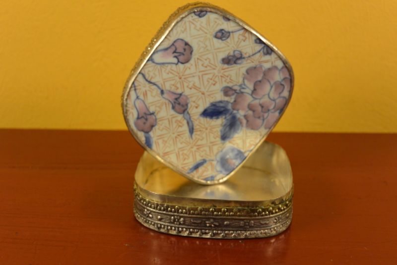 Asiatische Box Metall und Porzellan Rosafarbene Blumen 5