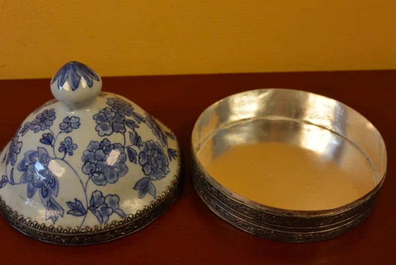 Asiatische Box Metall und Porzellan Süßigkeiten 5