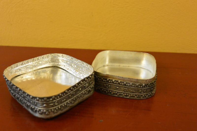 Asiatische Box Metall und Porzellan Zerkratzt 5