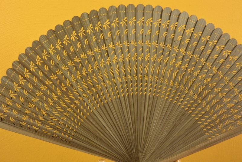 Asiatische Fächer Sandelholz 2