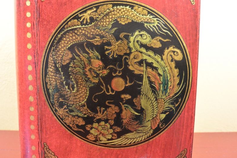 Asiatische Holzschatullen Rot und schwarz Buchform 2