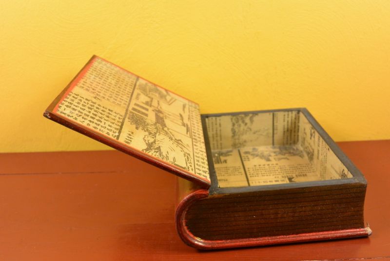 Asiatische Holzschatullen Rot und schwarz Buchform 4