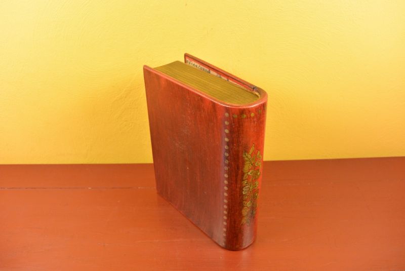 Asiatische Holzschatullen Rot und schwarz Buchform 5