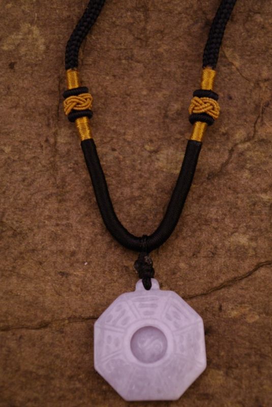 Bagua Pendant in Jade Feng Shui 2