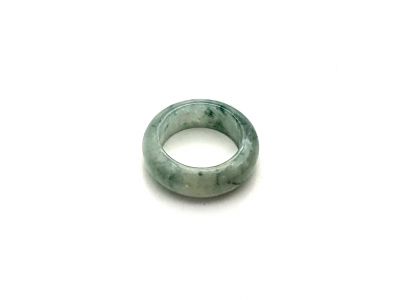Bague en Jade Vert tacheté - Taille: 45